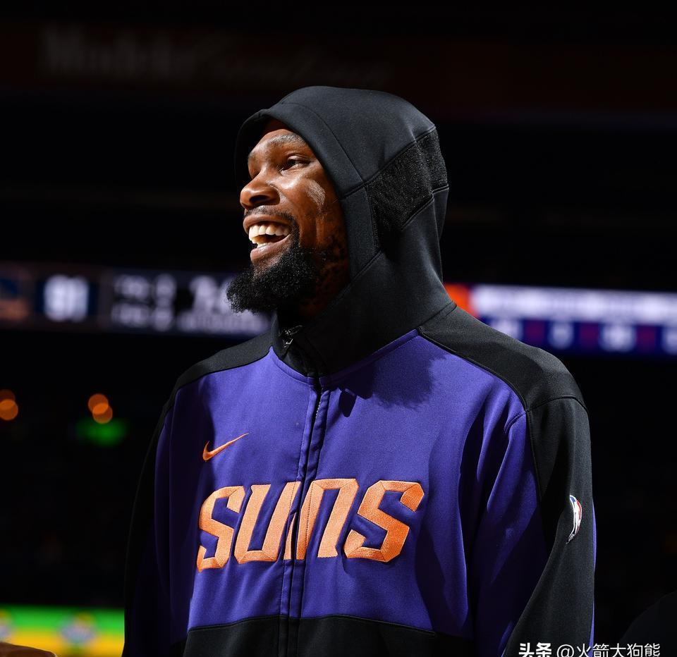 开云电竞-包含今夜菲尼克斯太阳手感冰凉——NBA常规赛节点到来，管理层满意，控场能力受关注的词条