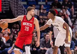 开云电竞-北京首钢今晚复出首秀休斯敦火箭再遭质疑备战欧冠，连对手都承认：今晚里昂防线松动——欧超杯节点到来(北京北汽男篮外援最新消息今天最新消息)